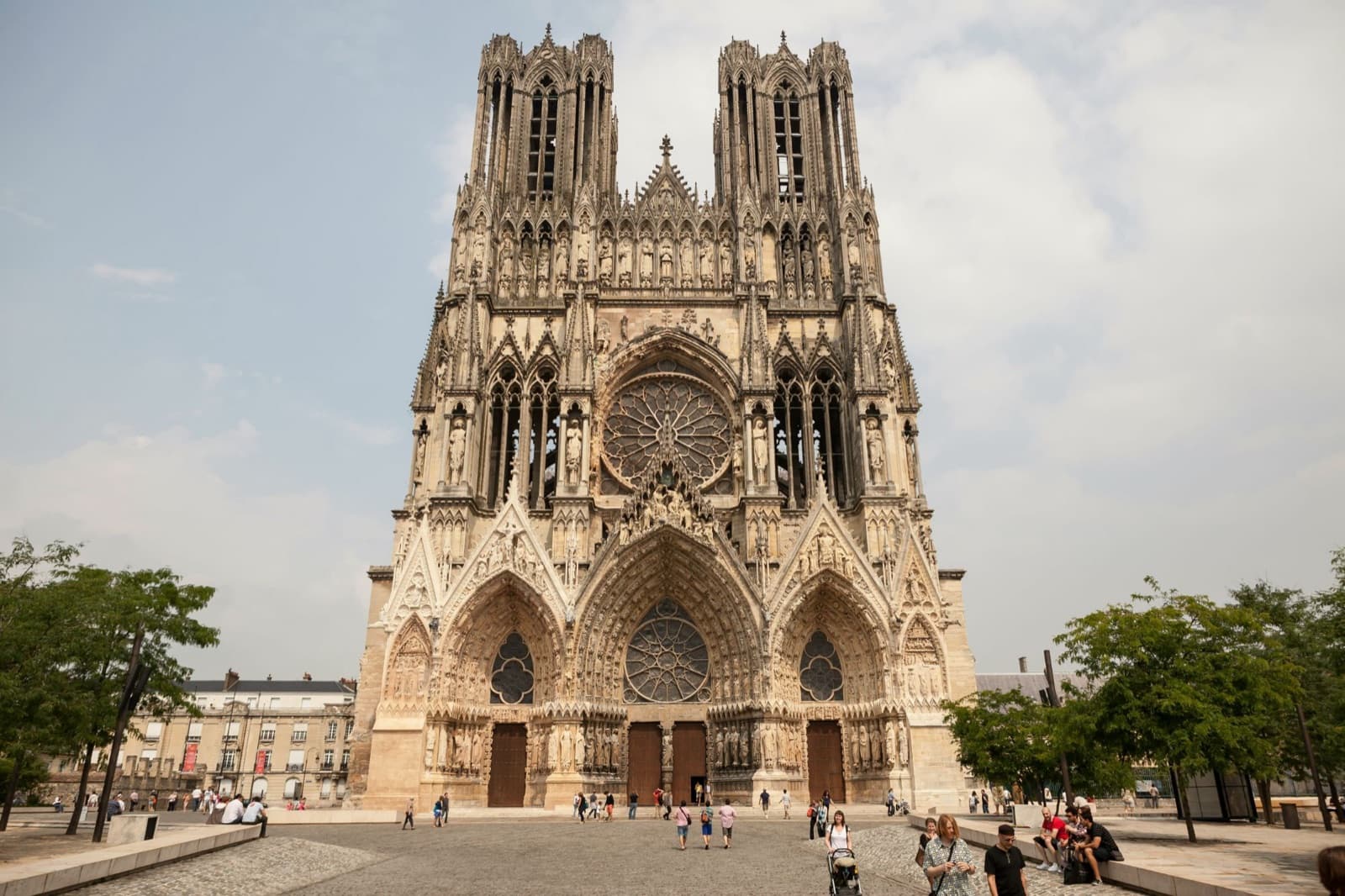 Façade de la cathédrale Notre-Dame de Reims