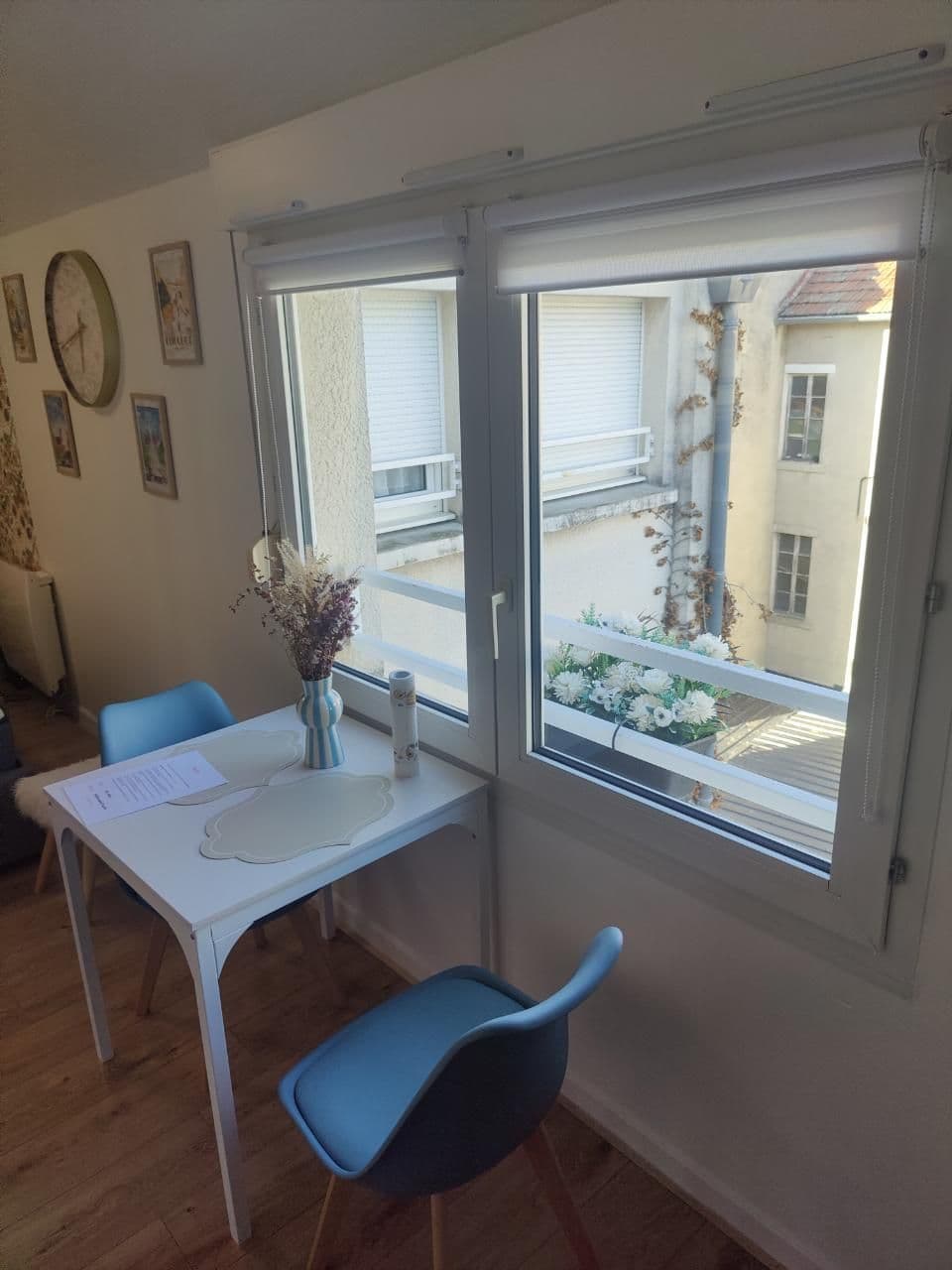 Studio meublé - STUDIO - Rue Ruinart de Brimont à louer