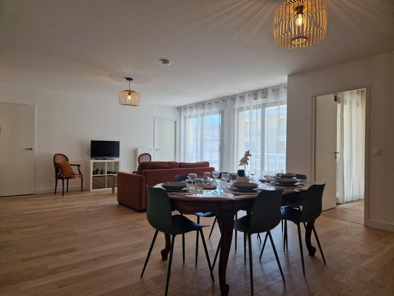 Appartement meublé - T3 - Rue du Champ de Mars à louer