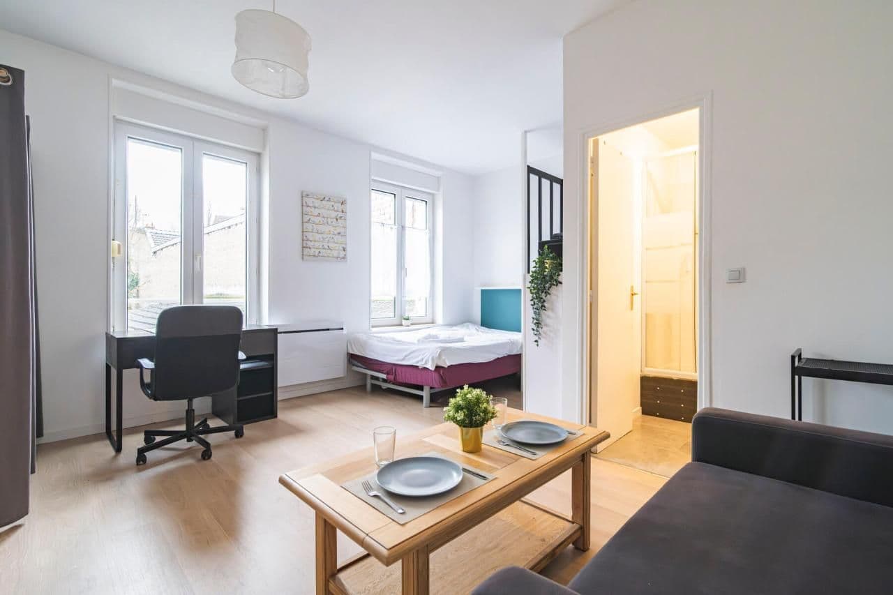Studio meublé - 21 m2 - Rue Camille Lenoir à louer
