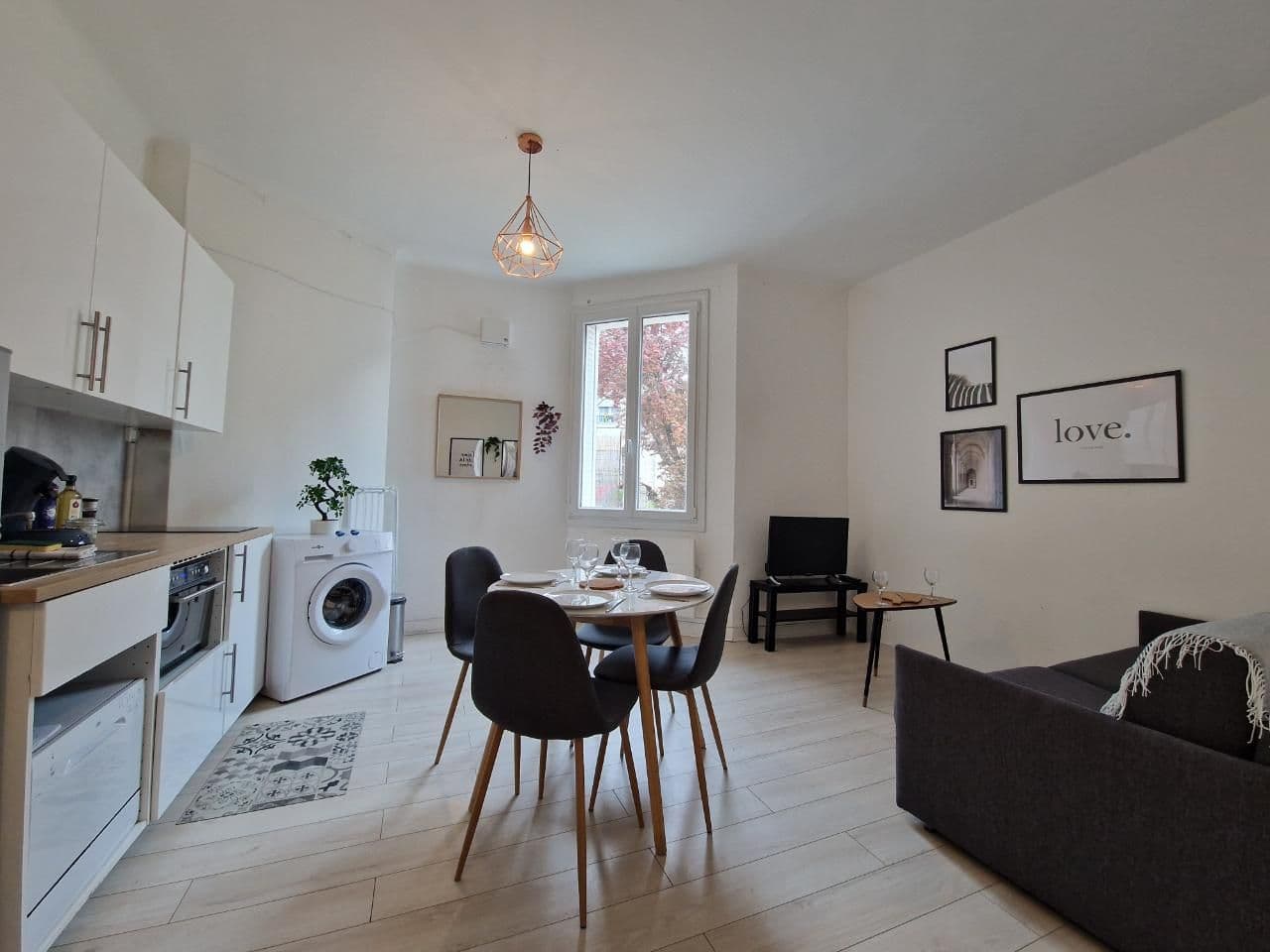 Appartement meublé - T2 - Rue Lesage à louer