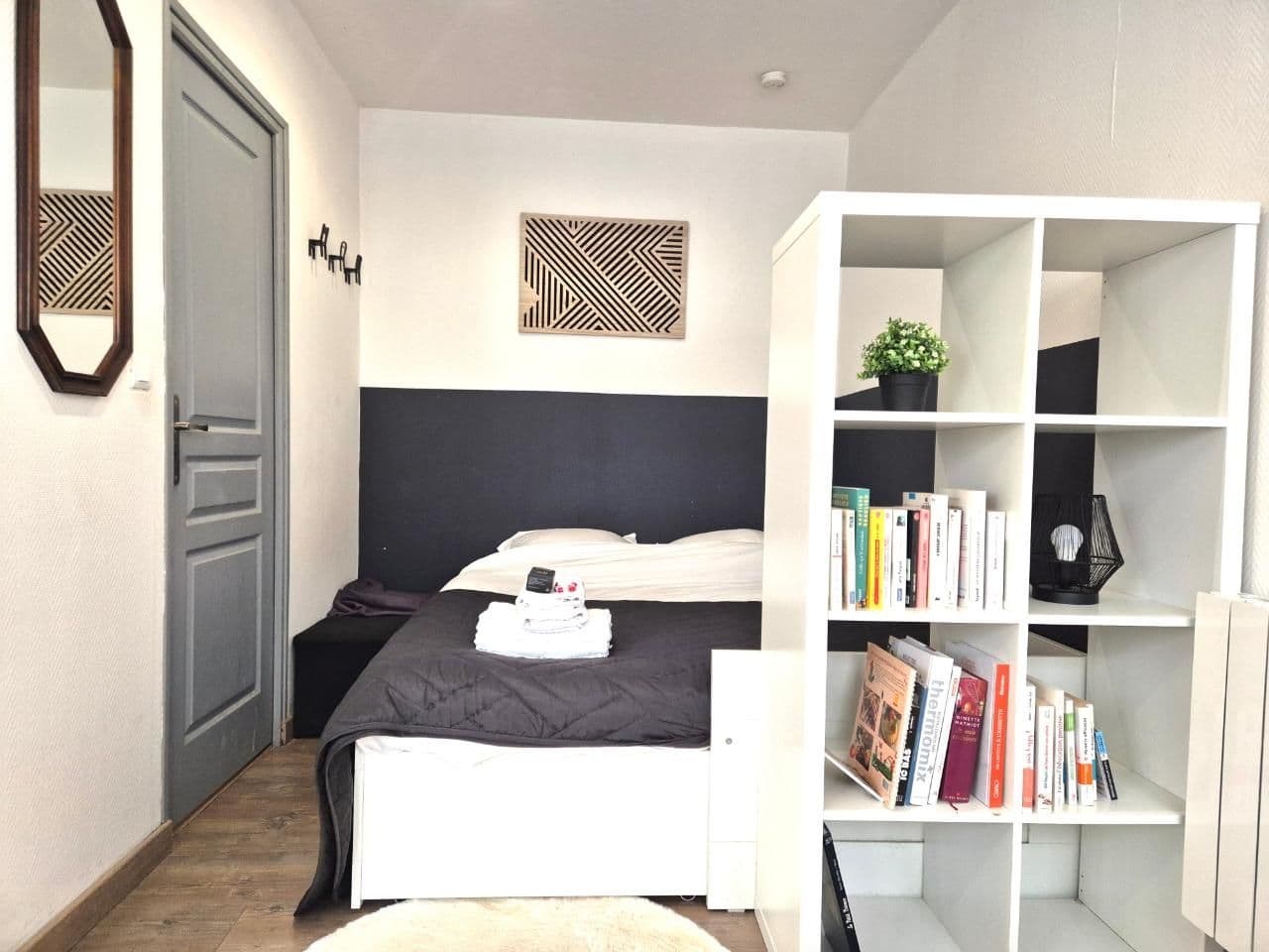 Studio meublé - Rue du Mont d'Arène à louer